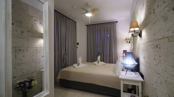 Biancheria da letto di alta qualità, una cassaforte in camera