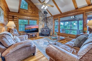 Fernseher, Stereoanlage, Arbeitsbereiche, Computerbildschirme