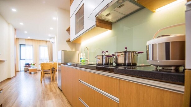 Appartement Deluxe | Cuisine privée | Réfrigérateur, micro-ondes, plaque de cuisson, cuiseur de riz