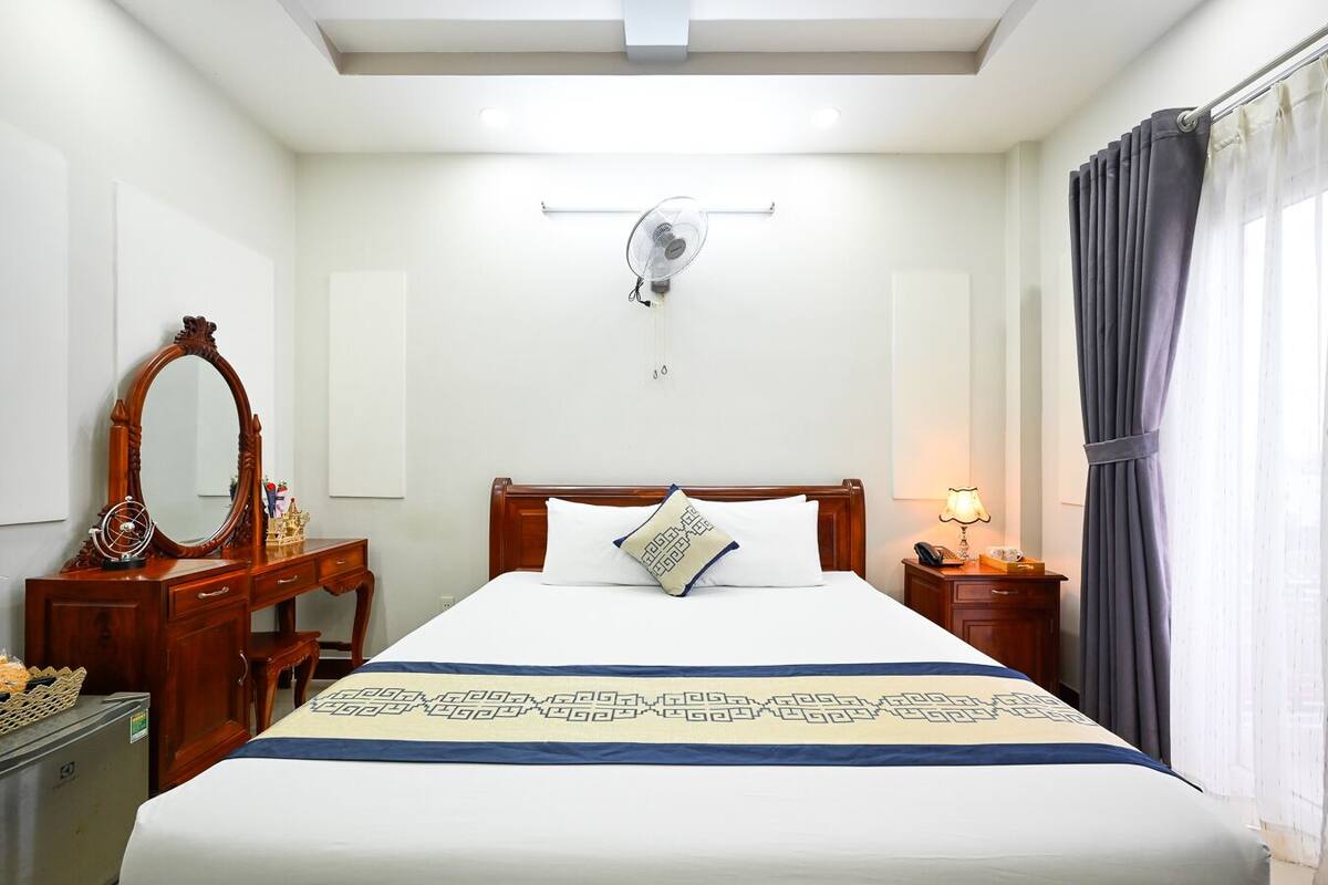 Phòng đơn Deluxe, 1 phòng ngủ | Bộ trải giường bằng vải cotton Ai Cập, bộ đồ giường cao cấp 