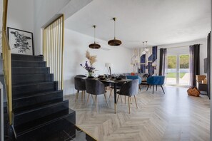 Dining - Modern villa with private pool (Stankovci)