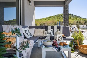 Terrace/patio - Modern villa with private pool (Stankovci)