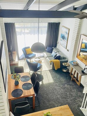 TV connectée, cheminée