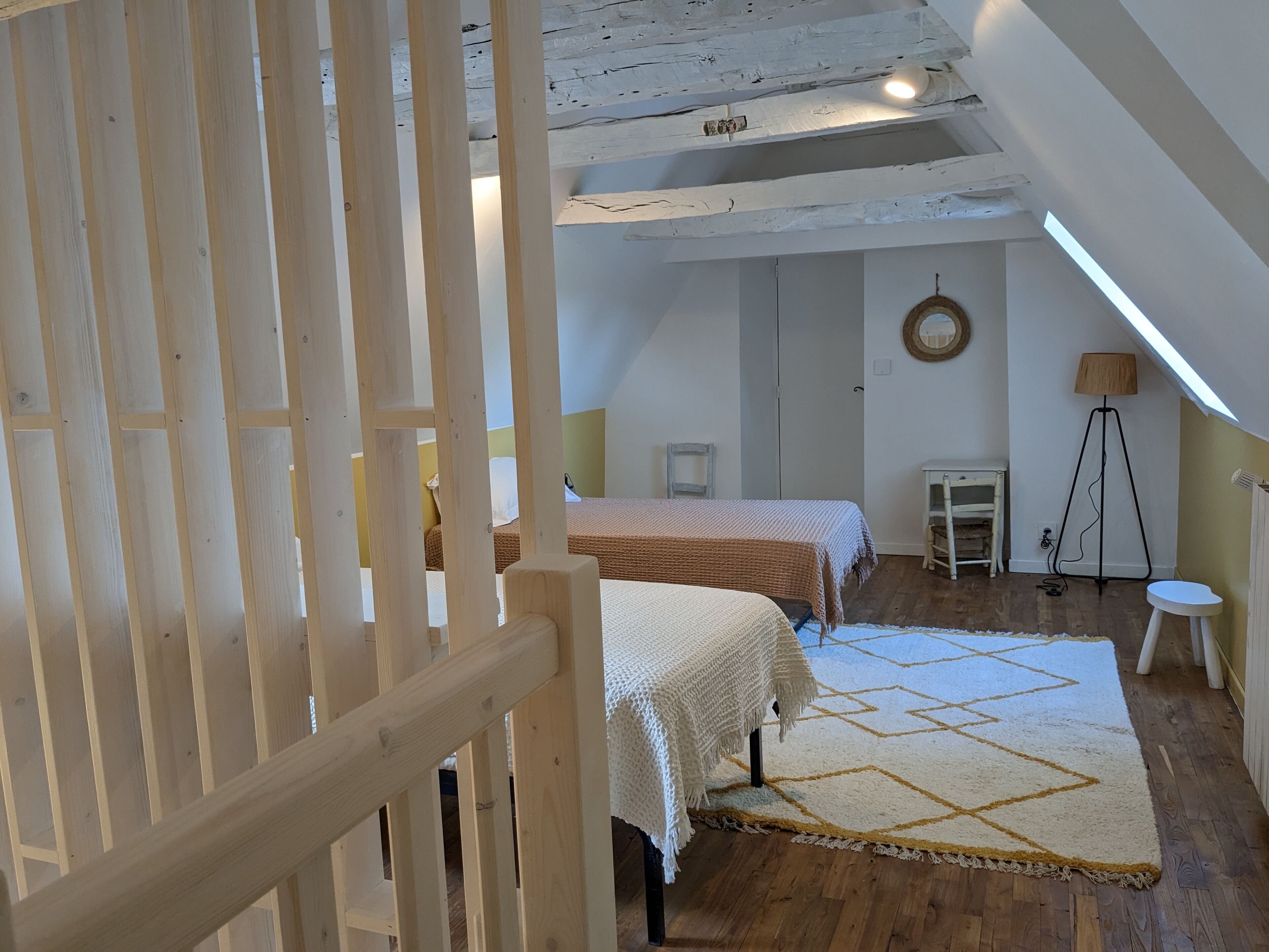 3 chambres, fer et planche à repasser, Wi-Fi, draps fournis