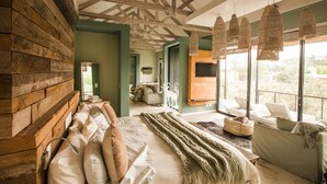 Premier Suite | 1 bedroom, in-room safe, WiFi (free) - The Olive Exclusive all suite Hotel (Windhoek)