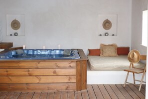 Interior - Maison du Bonheur - Piscine - Jacuzzi - Proche Plage (Aimargues)