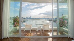 City view - Paradise Luxury Apart Xuan Dieu (Hanoi)