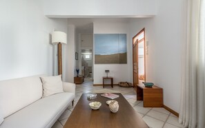 TV, fireplace - At The Side Of The Castle (Milos)