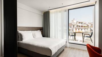 Deluxe Apartment with Balcony | Balcón