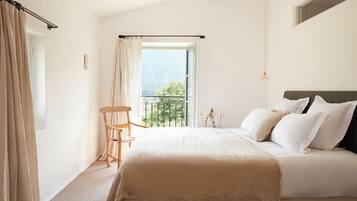 In-room safe, desk, blackout curtains, soundproofing