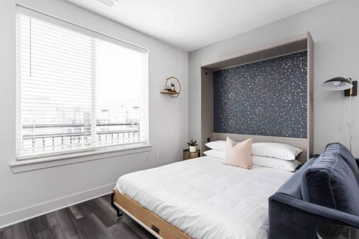 1 bedroom, iron/ironing board, free WiFi