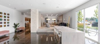 CozySuites at East Washington