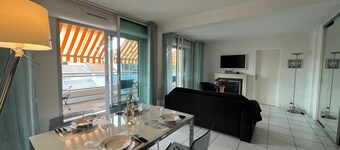 Seaside 2-Bedroom Apartment with Balcony, Stunning Views, and Direct Beach Access