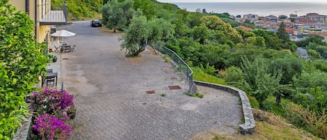 Enceinte de lâhĂ©bergement