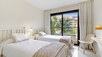 2 chambres, fer et planche Ă repasser, Wi-Fi gratuit, draps fournis