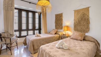 2 dormitorios, tabla de planchar con plancha, wifi gratis y ropa de cama