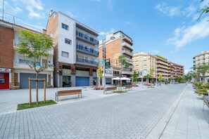 Exterior - Holiday Apartment "Cambrils Turistic Atico" with Private Terrace & Wi-Fi (Cambrils)