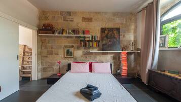 2 camere, ferro/asse da stiro, Wi-Fi gratuito, lenzuola