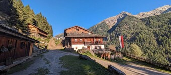 Holiday Apartment "Enzian" with Mountain View, Balcony & Wi-Fi