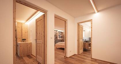 Holiday Apartment "Kofler Zw Den Wänden Apt Zirm" with Mountain View, Shared Garden & Wi-Fi