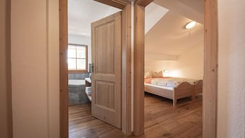 3 bedrooms, free WiFi, bed sheets