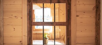 Holiday Apartment "Himmelschlüssel" with Mountain View, 2 Private Terraces & Wi-Fi