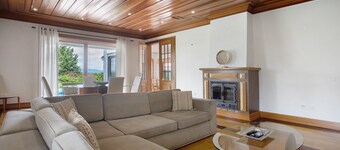 Holiday Home 'Quinta Grande' with Private Pool, Private Terrace and Wi-Fi