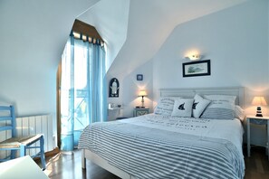 2 bedrooms, iron/ironing board, free WiFi