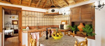 Casa vacanze 'Casa Rural Ciso' con vista sul mare, giardino privato e Wi-Fi
