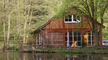 Sauna, hierontapalveluita
