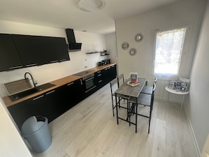 Fridge, microwave, dishwasher