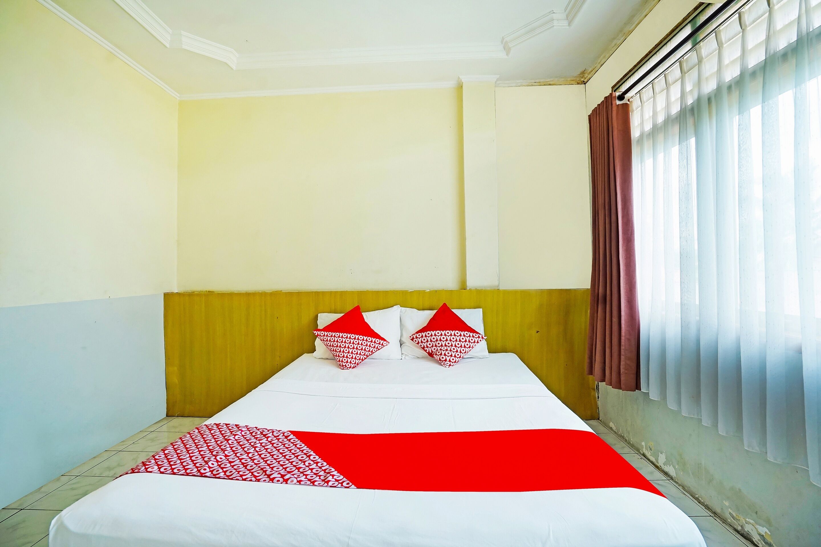 Photo - OYO 90390 Hotel Rd PremiumNearRSUD Station