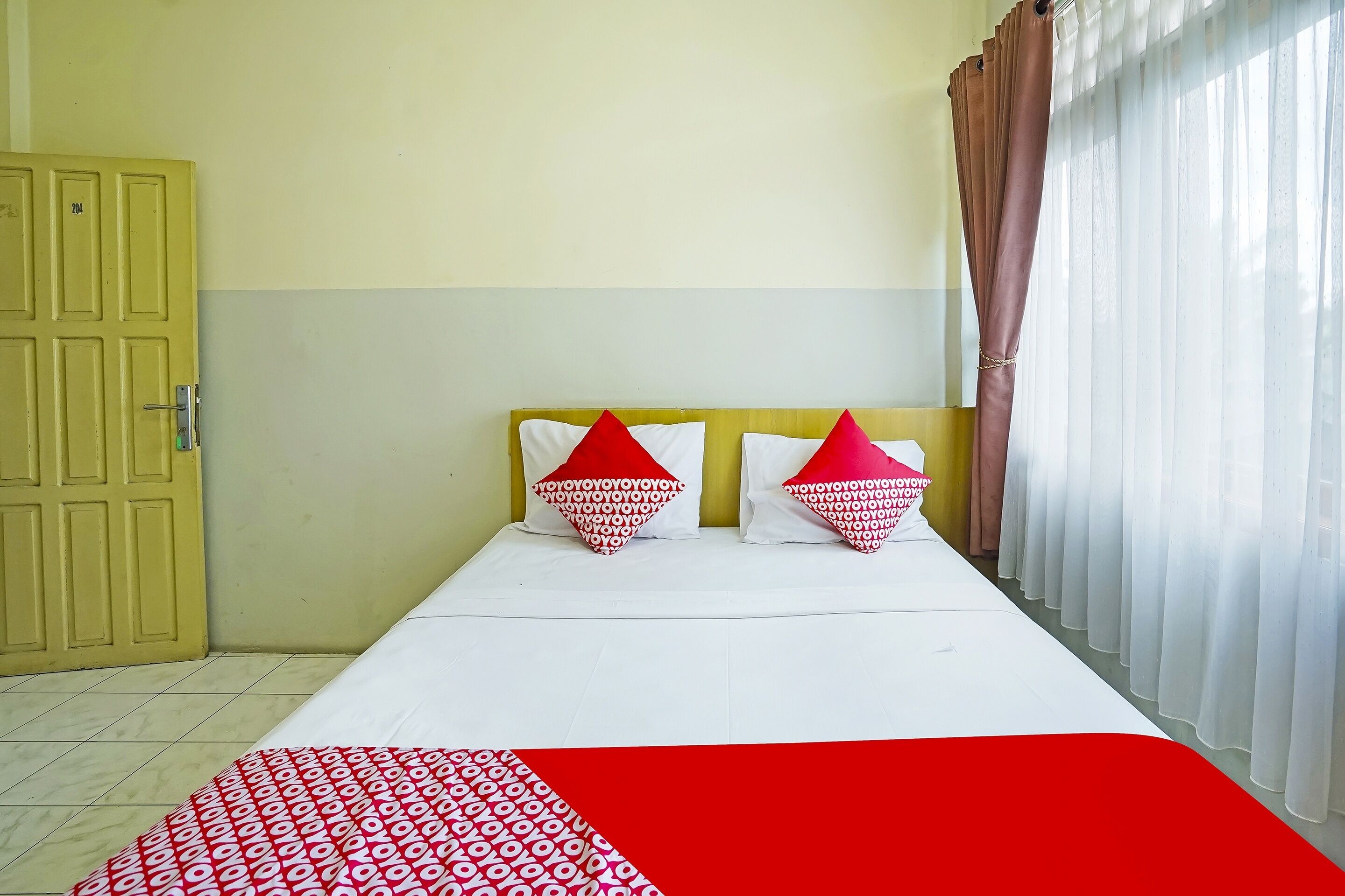 Photo - OYO 90390 Hotel Rd PremiumNearRSUD Station