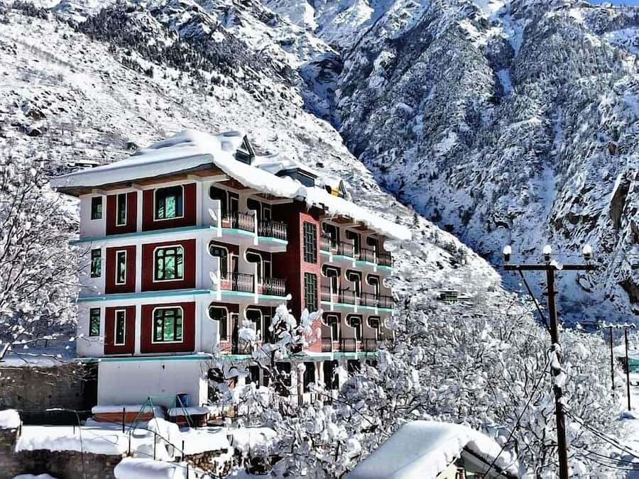 Fachada de la propiedad