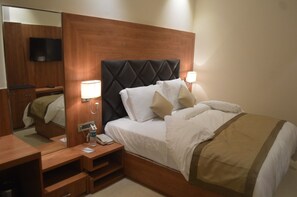 In-room safe, individually furnished, desk, laptop workspace - Mayur Hotel & Resort (Sitapur)