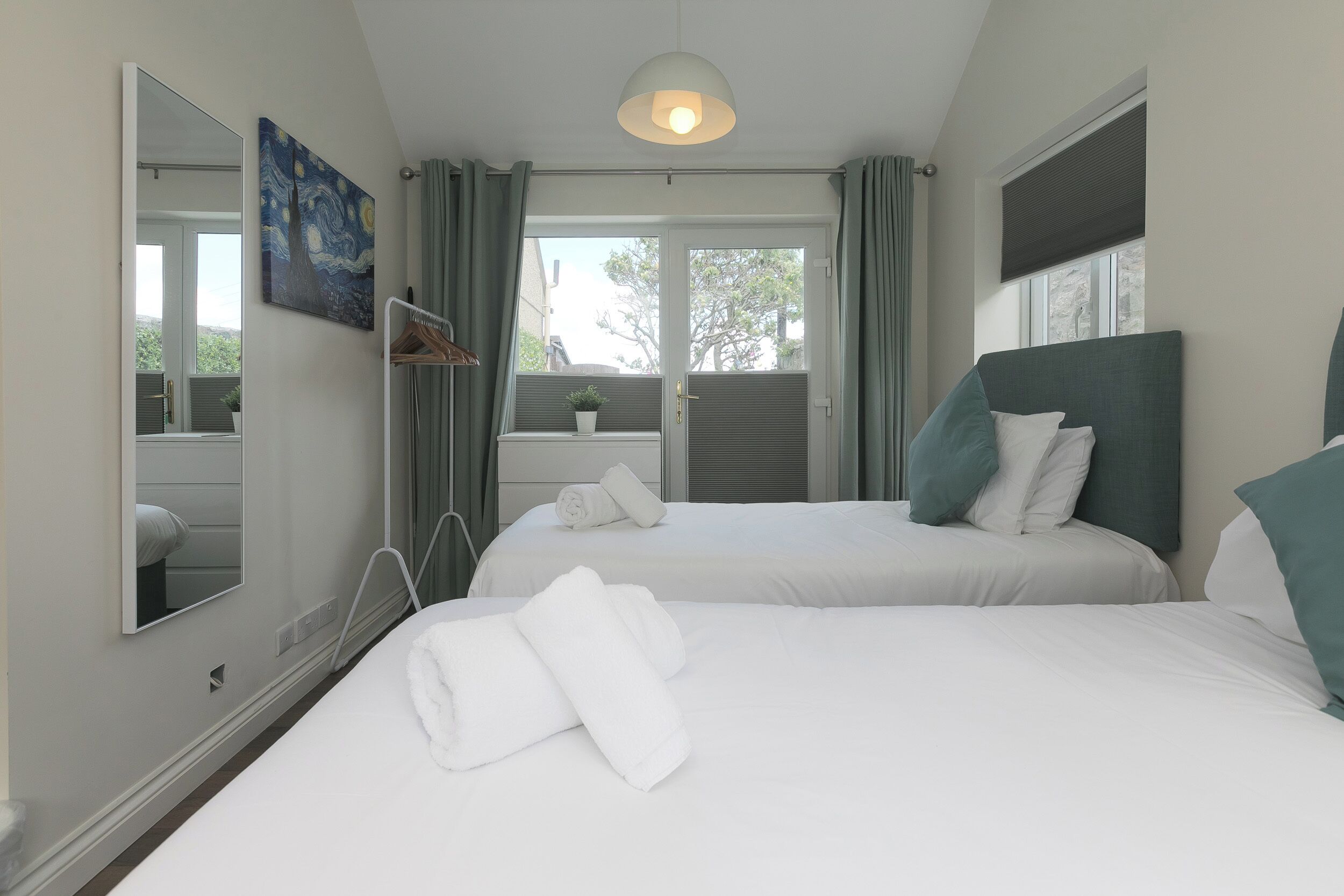 Cottage | 3 bedrooms, individually decorated, individually furnished, free WiFi