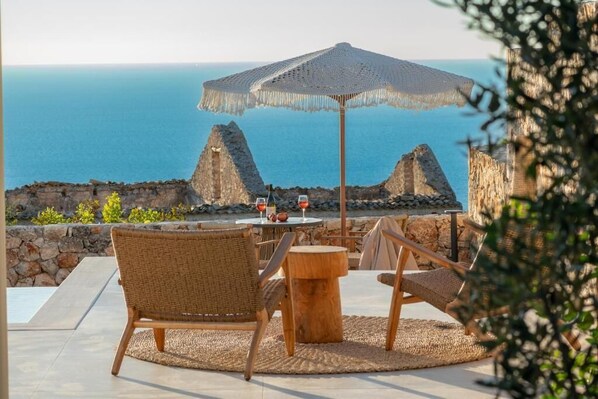 تناول الطعام بالخارج