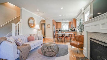 TV, fireplace, offices