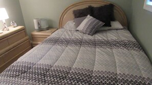 3 bedrooms, WiFi, bed sheets