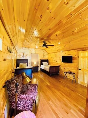 3 室のベッドルーム、WiFi、ベッドシーツ