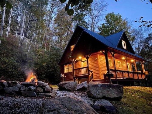 Blues Moon RRG - Hot tub | Wifi | Foosball Table!