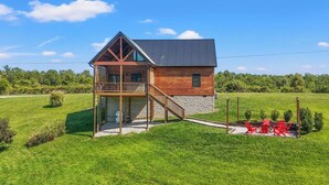 Exterior - Daze Off - Natural Bridge, Luxury, Hot Tub, SUP Ky (Rogers)