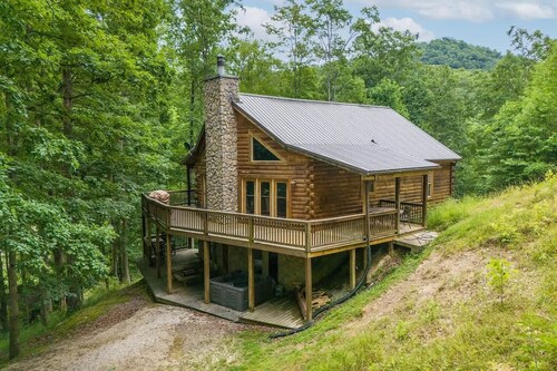 Eagle View RRG -Hot Tub- Newly updated | WiFi