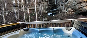 Horseshoe Falls-RRG-Hot tub!