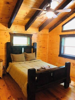 4 habitaciones, escritorio, wifi y ropa de cama 