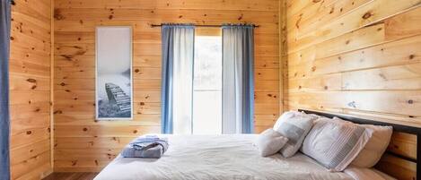 2 室のベッドルーム、アイロン / アイロン台、WiFi、ベッドシーツ