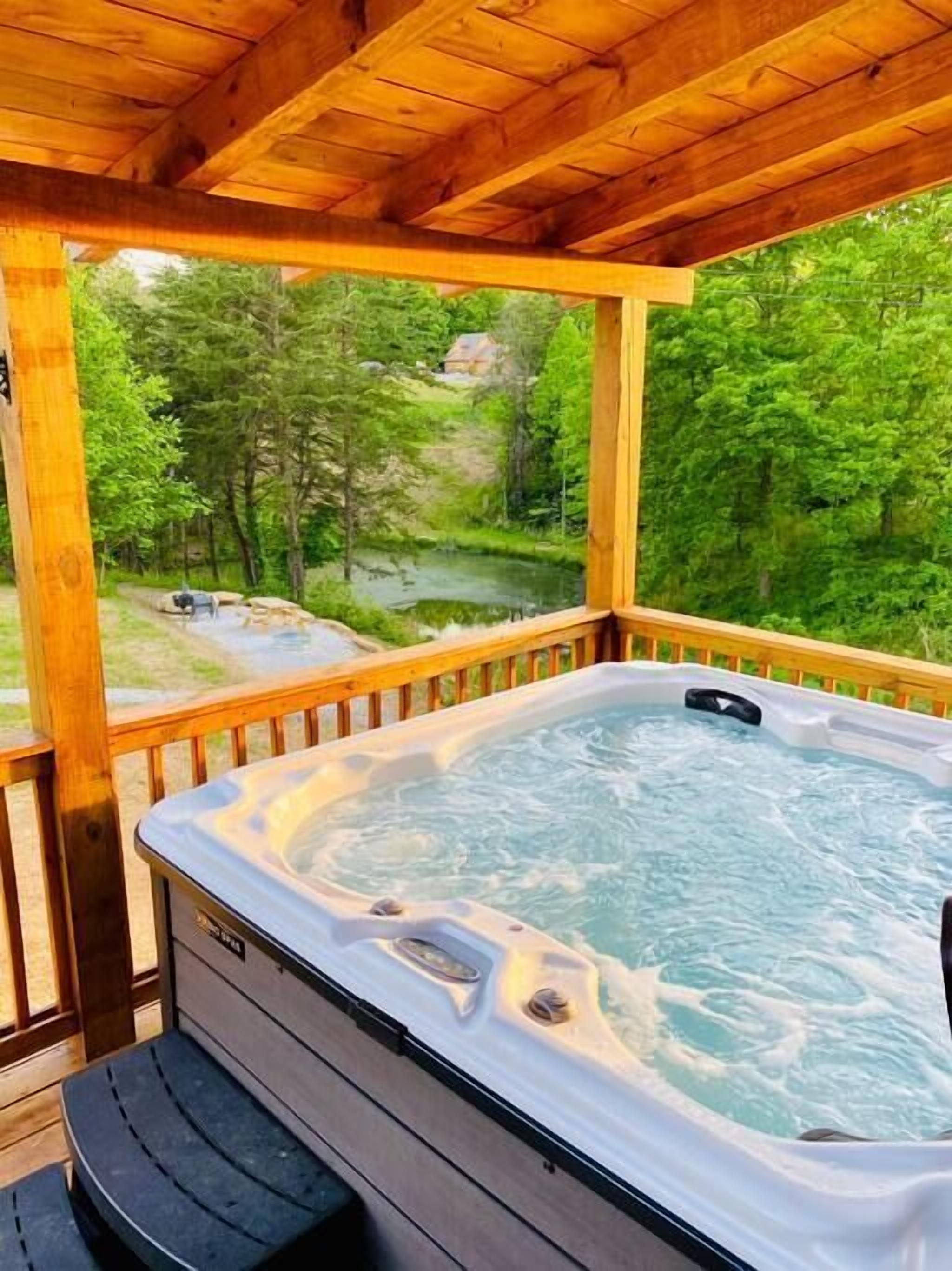 Outdoor spa tub
