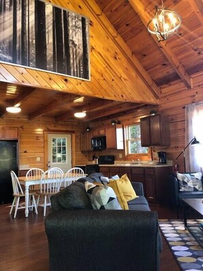 テレビ、DVD プレーヤー