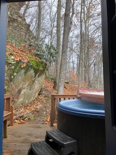 Pet-Friendly Retreat by Rock Wall w/ Hot Tub