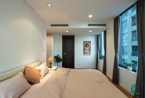Deluxe Apartment | 2 bedrooms, free WiFi